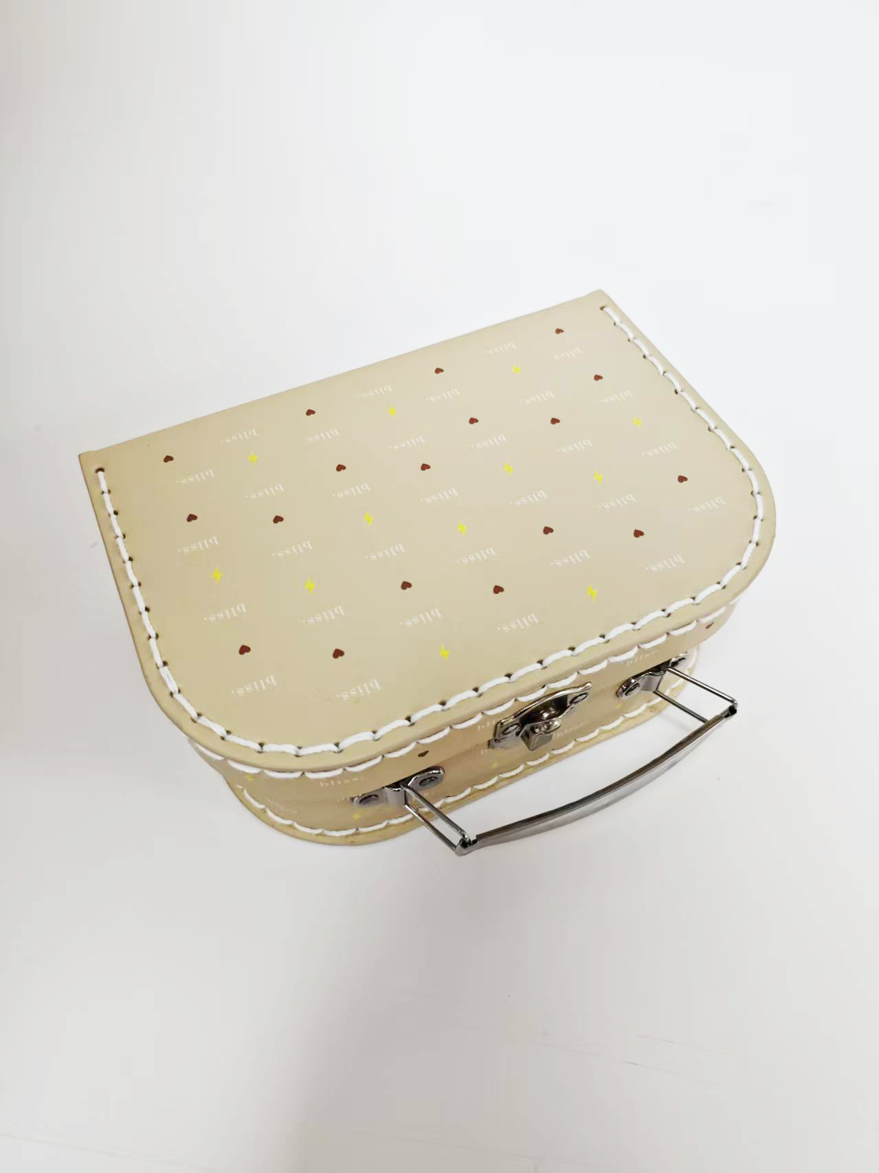 Hand Stitched Suitcase Gift Box | Luxury Handcrafted Packaging with Premium Texture Hand Stitched Suitcase Gift Box | Luxury Handcrafted Packaging with Premium Texture