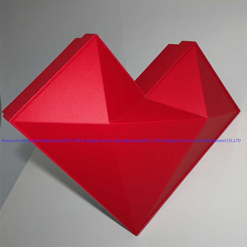 Geometric 3D Diamond Heart Gift Box